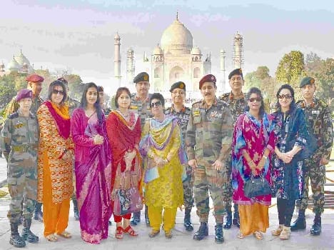 Nepal's army chief saw crown